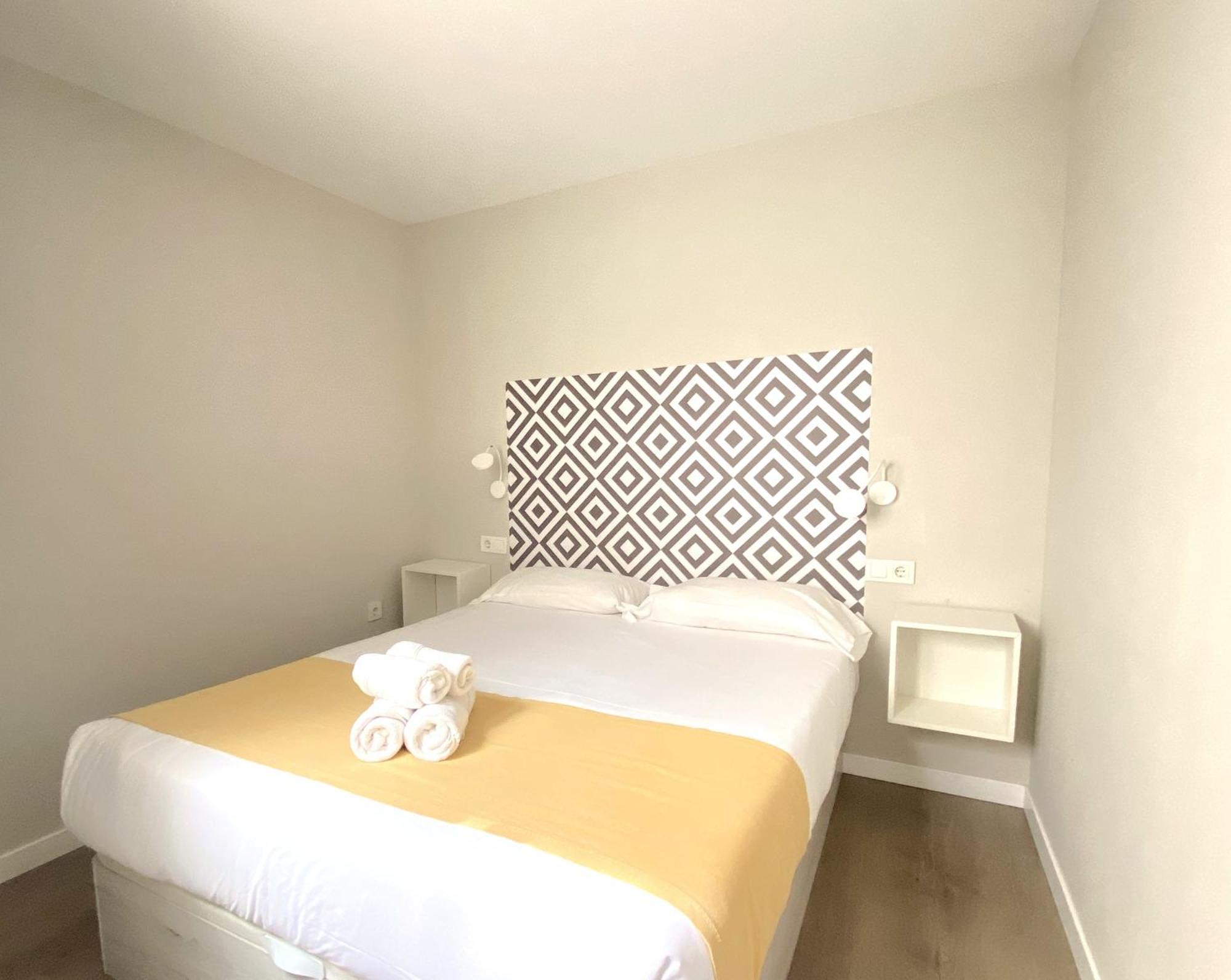 Apartamentos Estemar Бенидорм Экстерьер фото